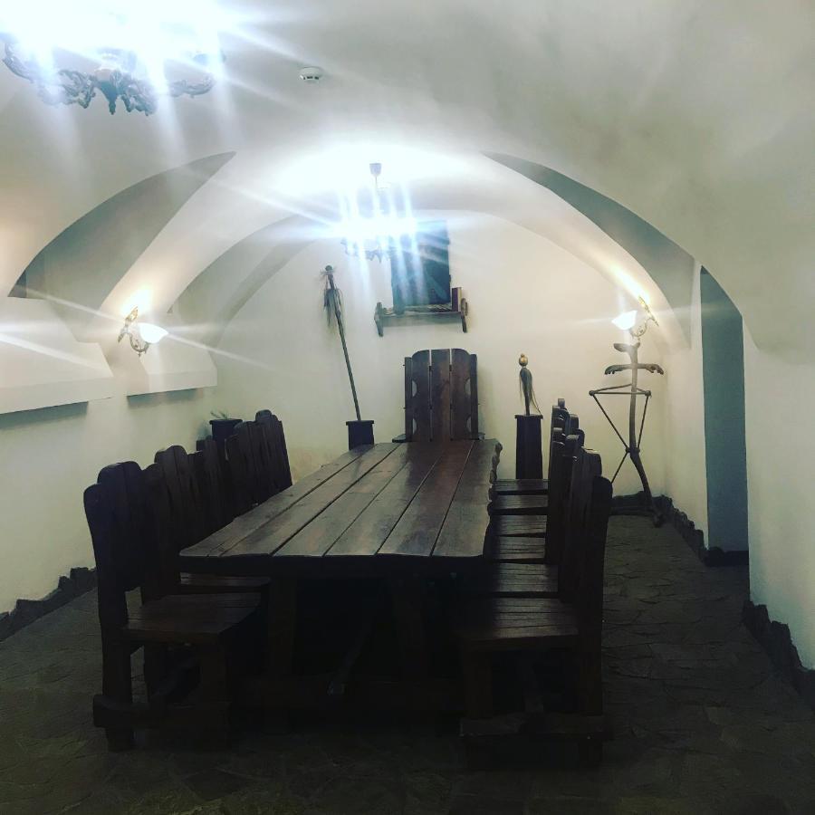 Готельний Комплекс Трапезна Subbotiv Extérieur photo